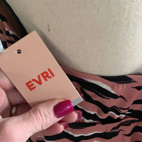 Evri swim top - Picture 4 of 4